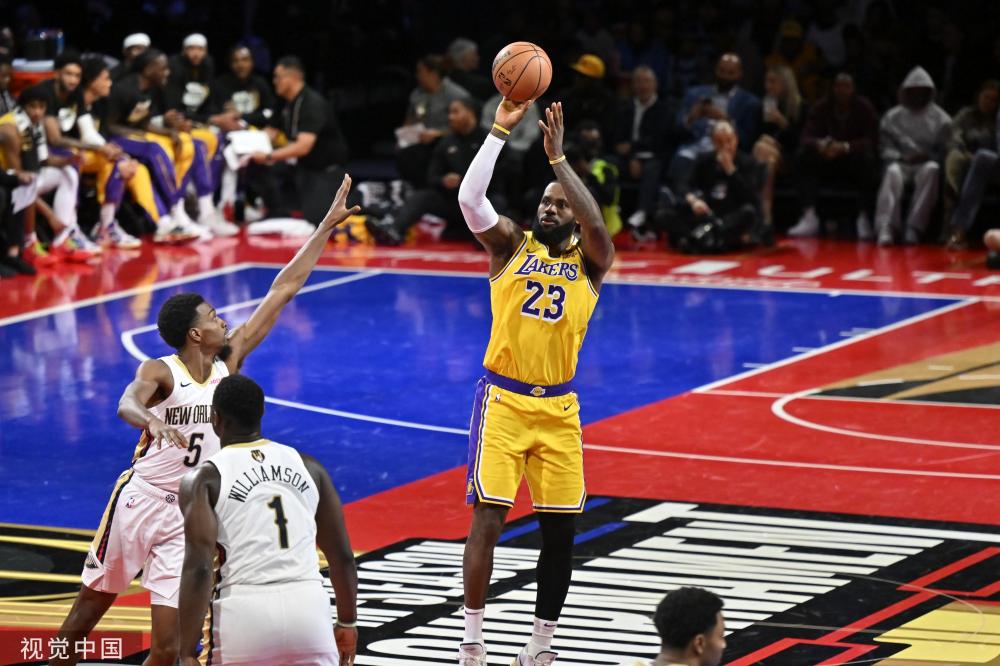 他在乒乓球 他在乒乓球