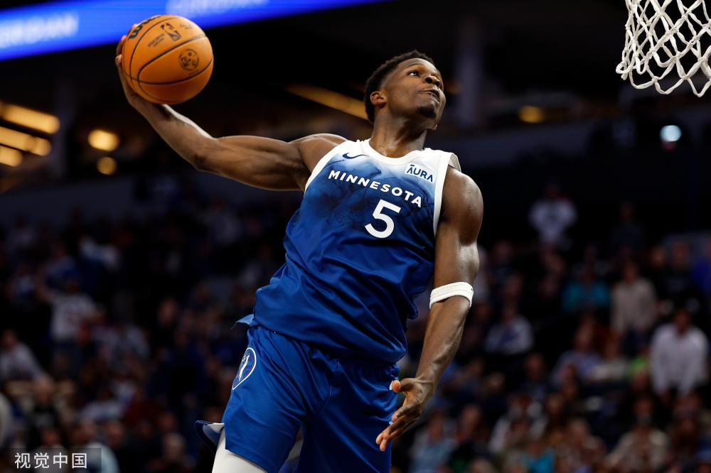 首场胜利 首场胜利