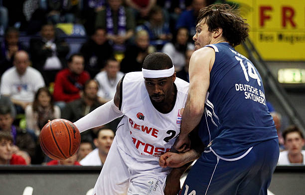 官方：迪马特奥将执教切尔西传奇队，主场迎战利物浦传奇队